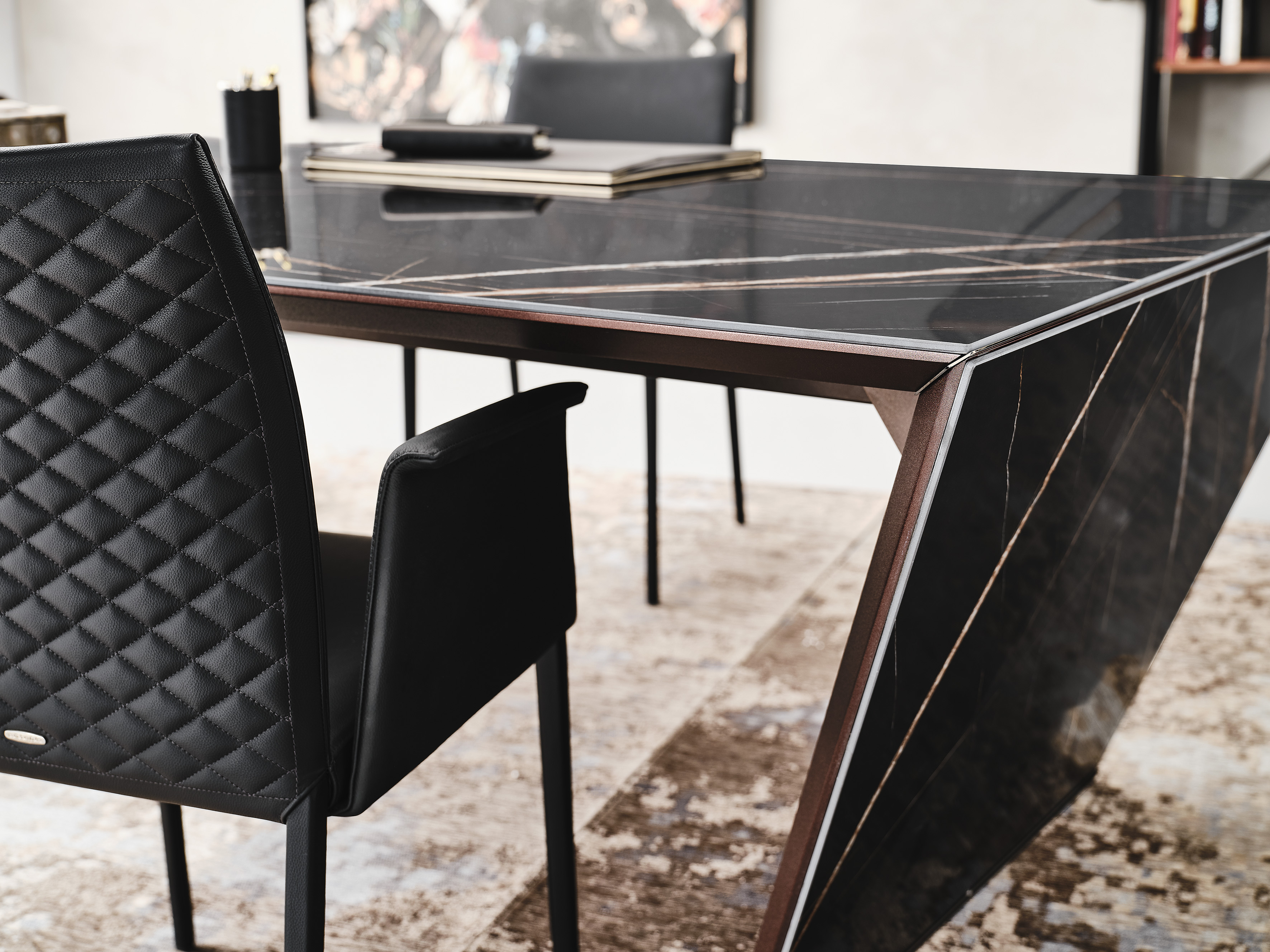 Kancelářský designový stůl NASDAQ Keramik